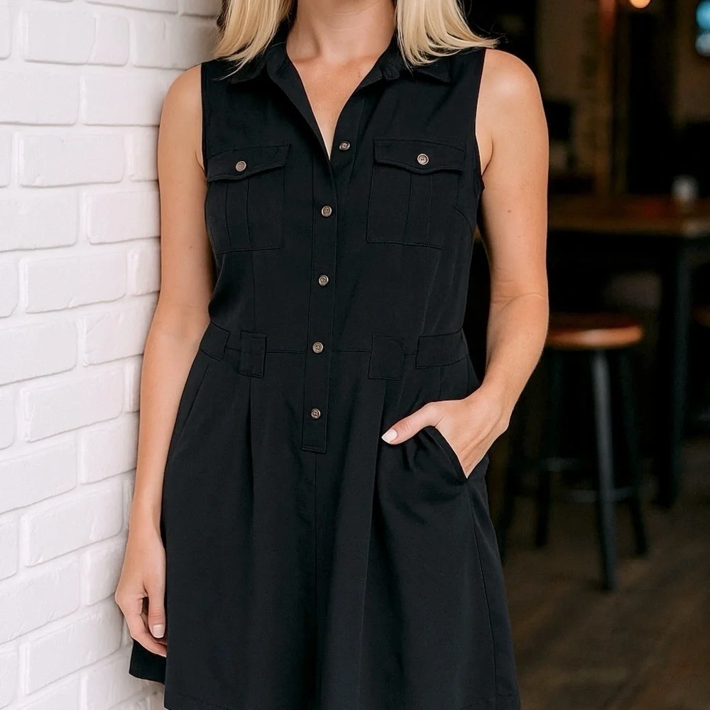 The Limited Sleeveless Navy Cargo Dress with Brass buttons, Womens size 2 - Picture 11 of 11